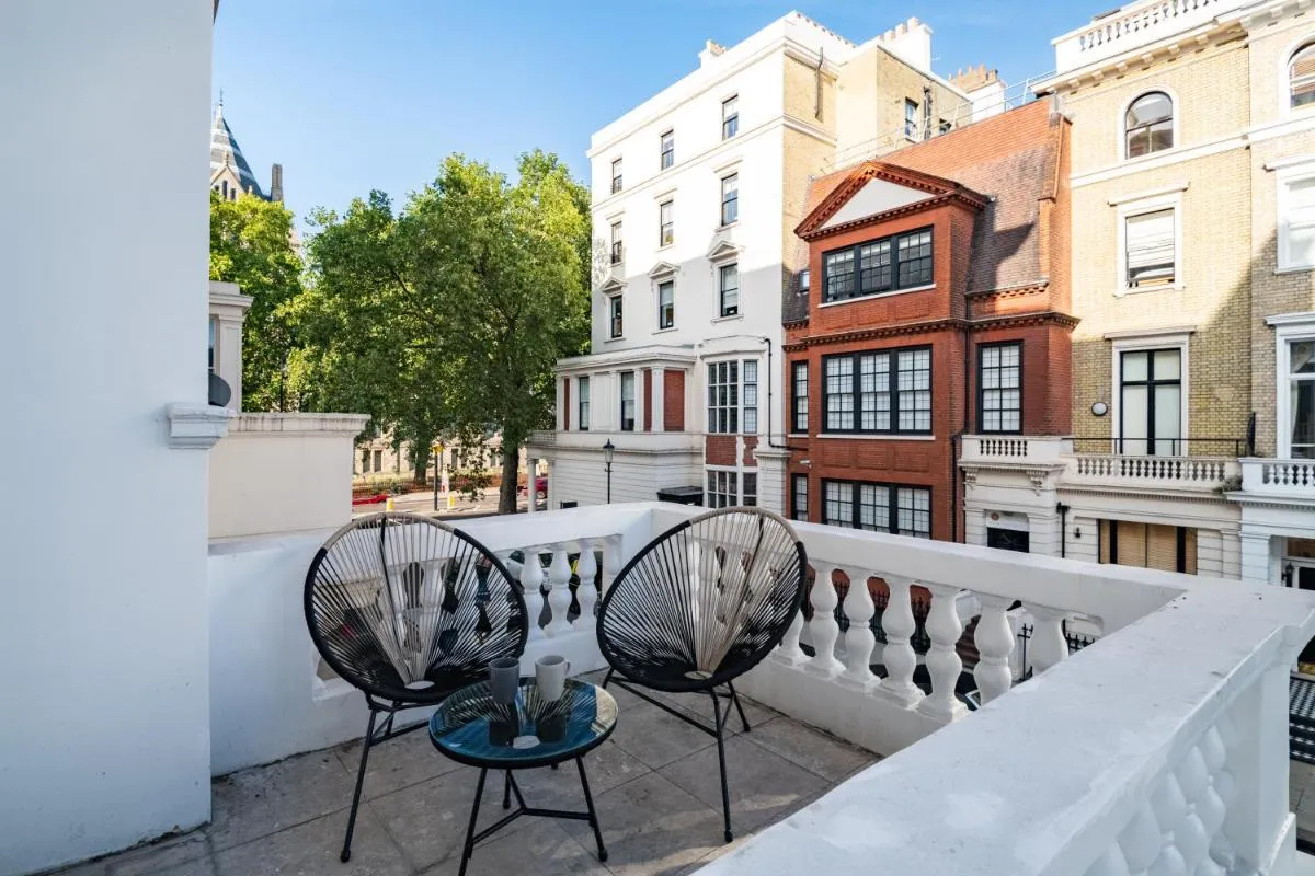 Image 5 of No. 2 Queensberry Place by Stayo