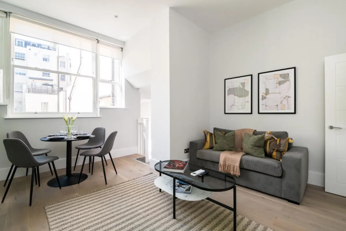 Image 3 of No. 2 Queensberry Place by Stayo