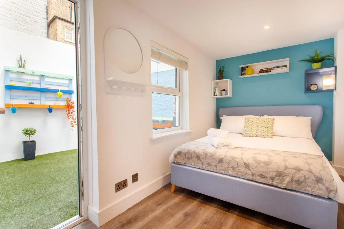 Image 6 of Notting Hill Residences