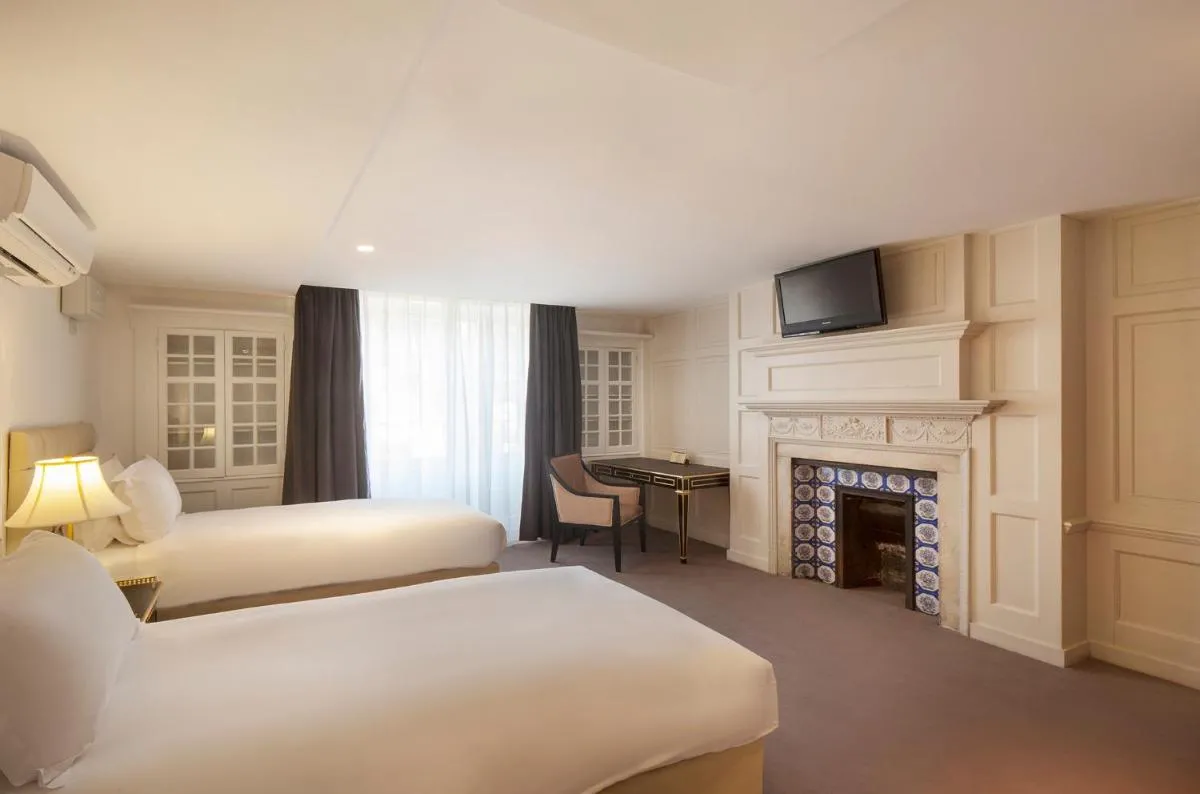 Image 5 of Nottingham Place Hotel