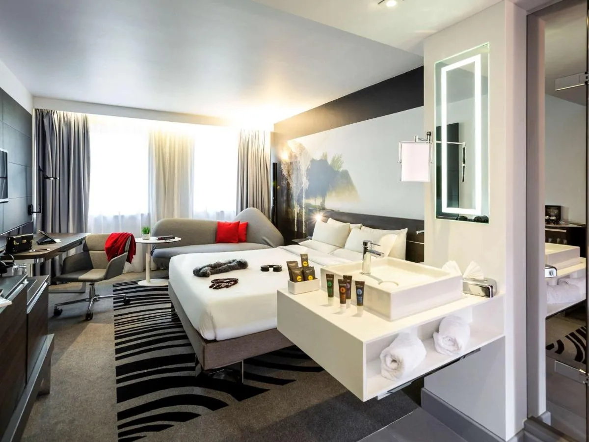 Image 2 of Novotel London Bridge