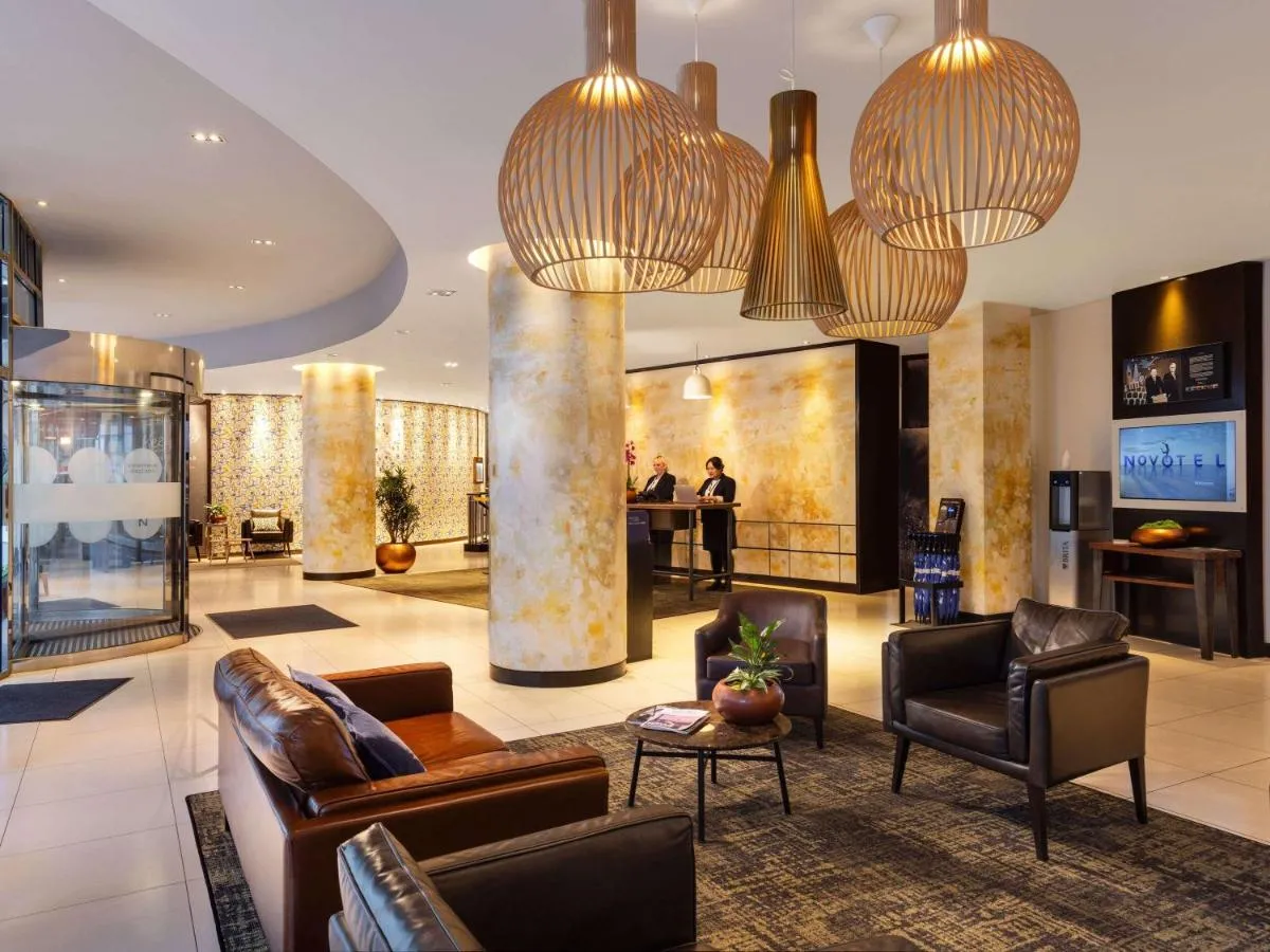 Image 2 of Novotel London Tower Bridge
