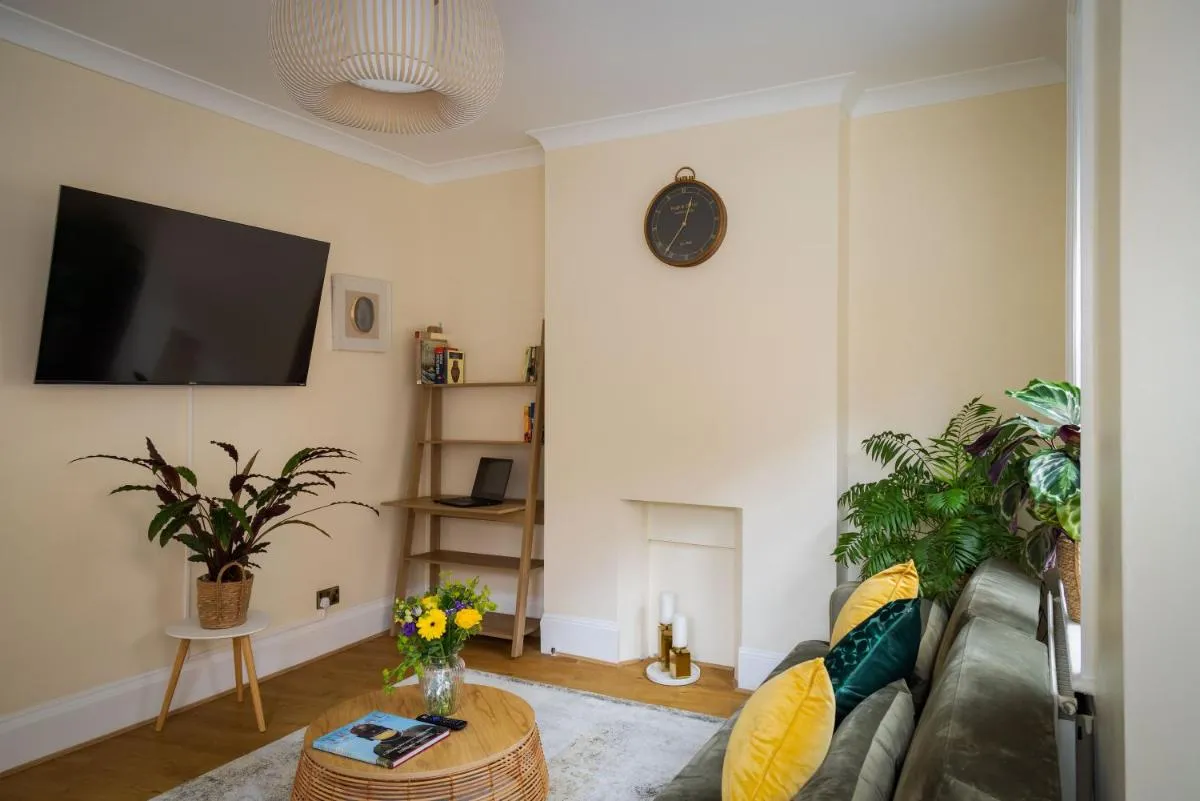 Image 1 of One Bedroom Apartment in Marylebone