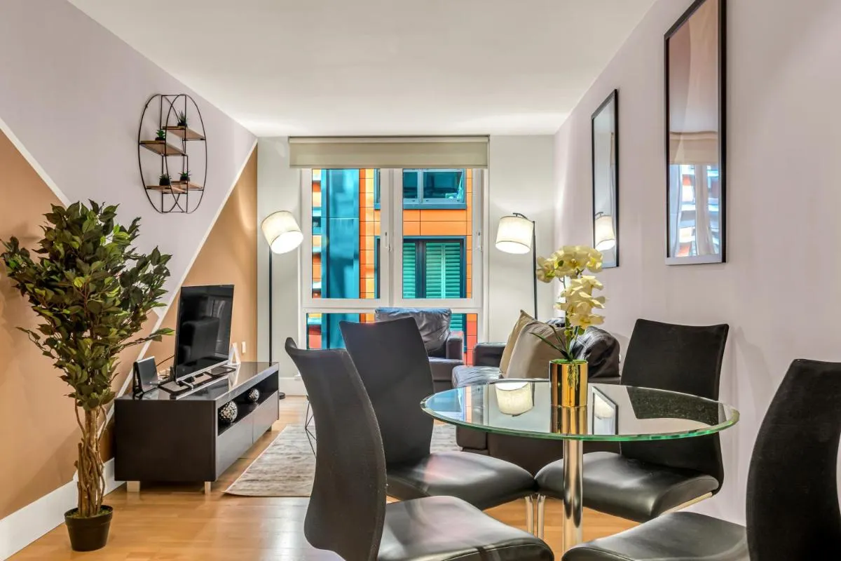 Image 2 of One Bedroom Serviced Apartment near St Paul’s Blackfriars