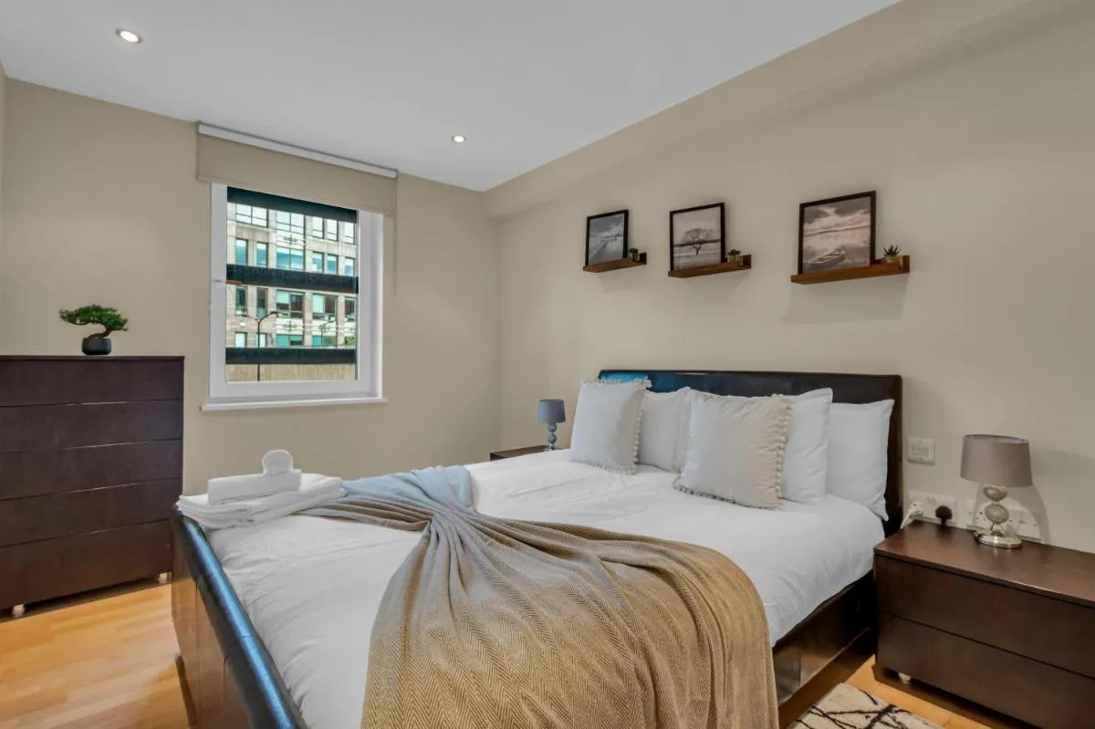 Image 1 of One Bedroom Serviced Apartment near St Paul’s Blackfriars