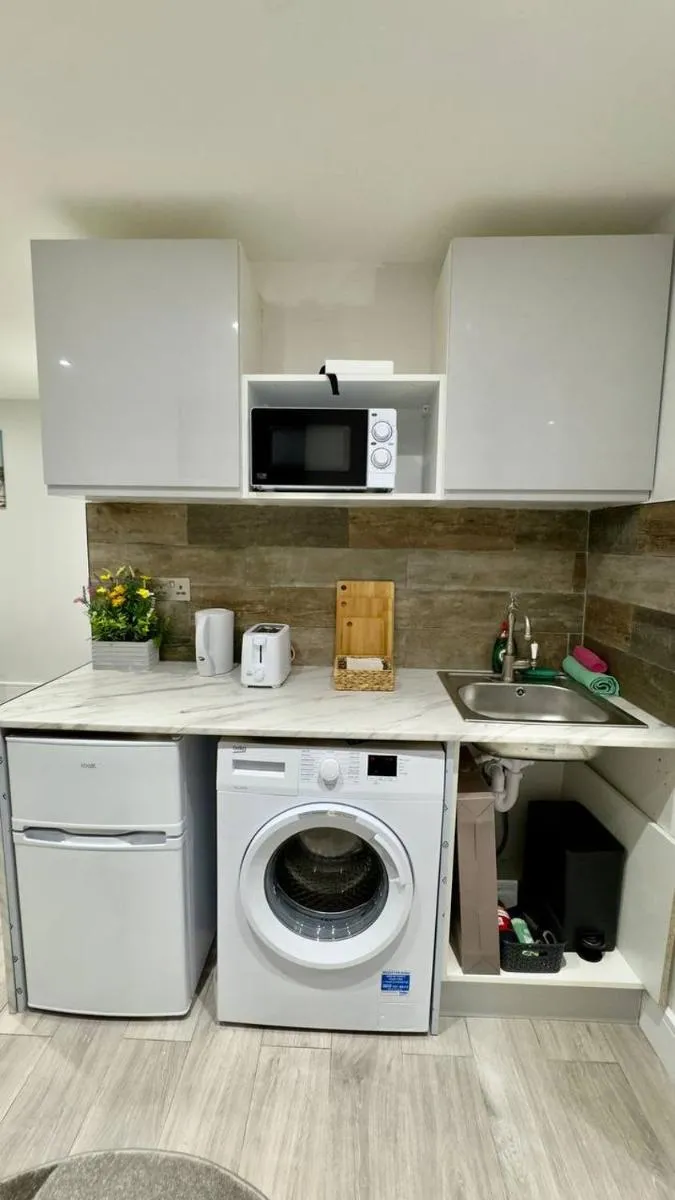 Image 2 of One bedroom in Camden