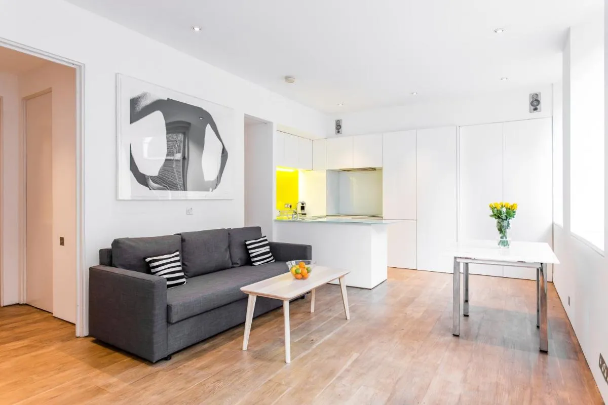 Image 2 of Oxford Circus Designer Apartment