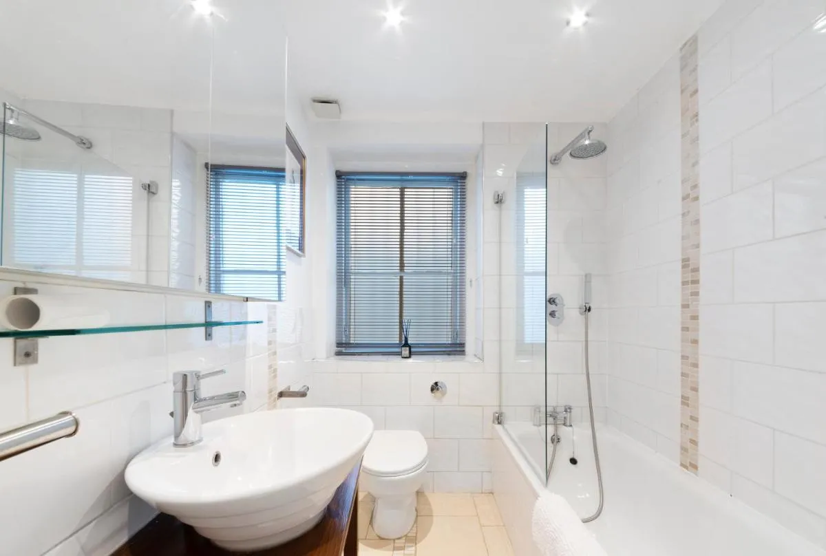 Image 2 of Paddington Apartment By Morethanstays