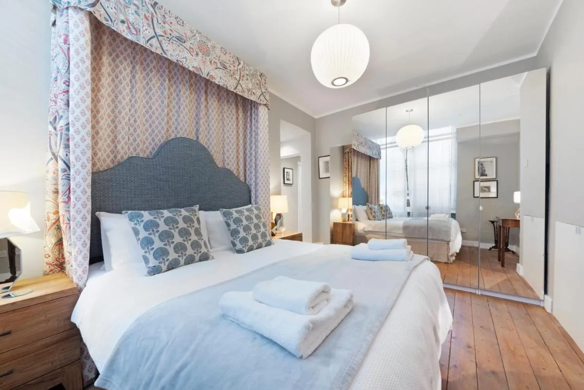 Image 1 of Paddington Apartment By Morethanstays