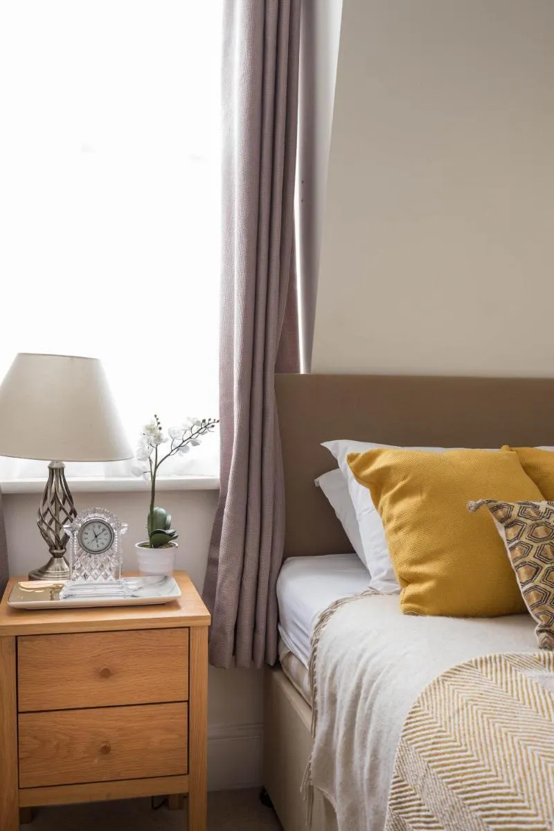 Image 4 of Park Lane Apartments – Clarges Street