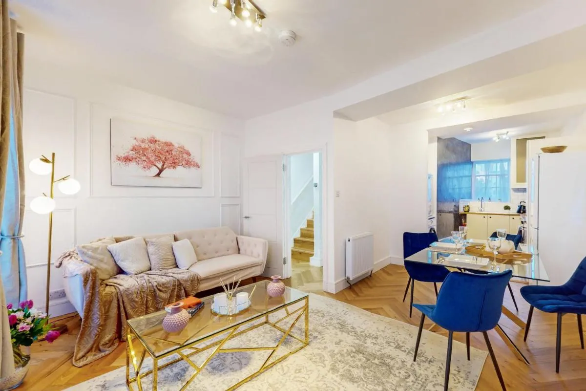 Image 3 of Park Lane Apartments Harrowby street