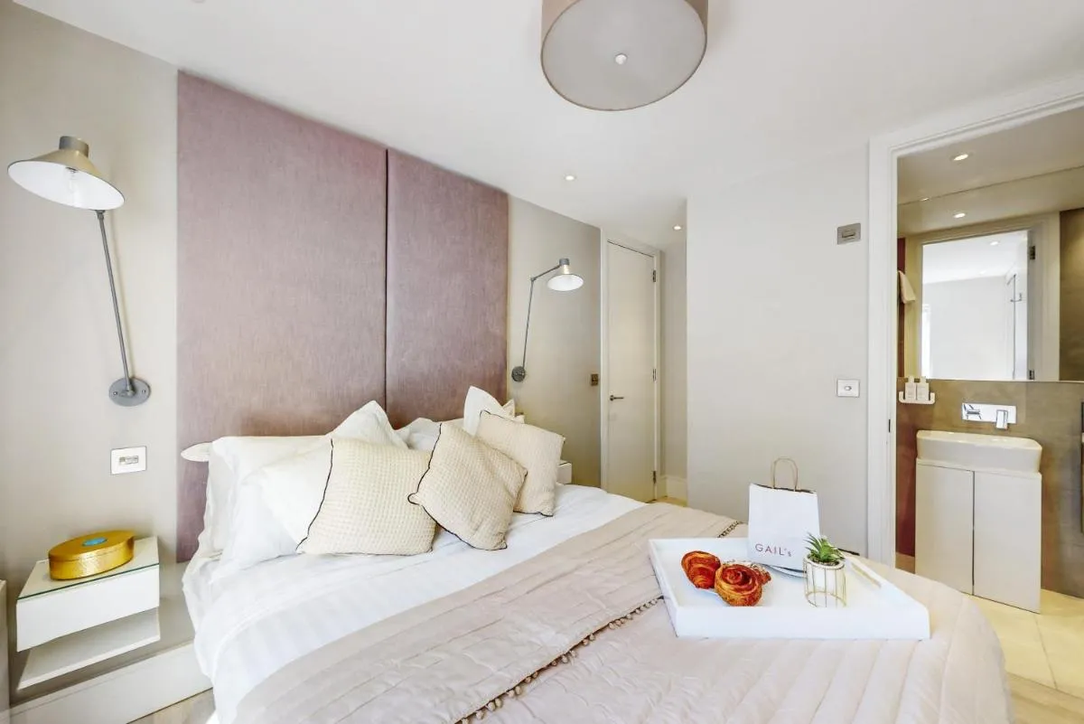 Image 6 of Park Lane Apartments Marylebone