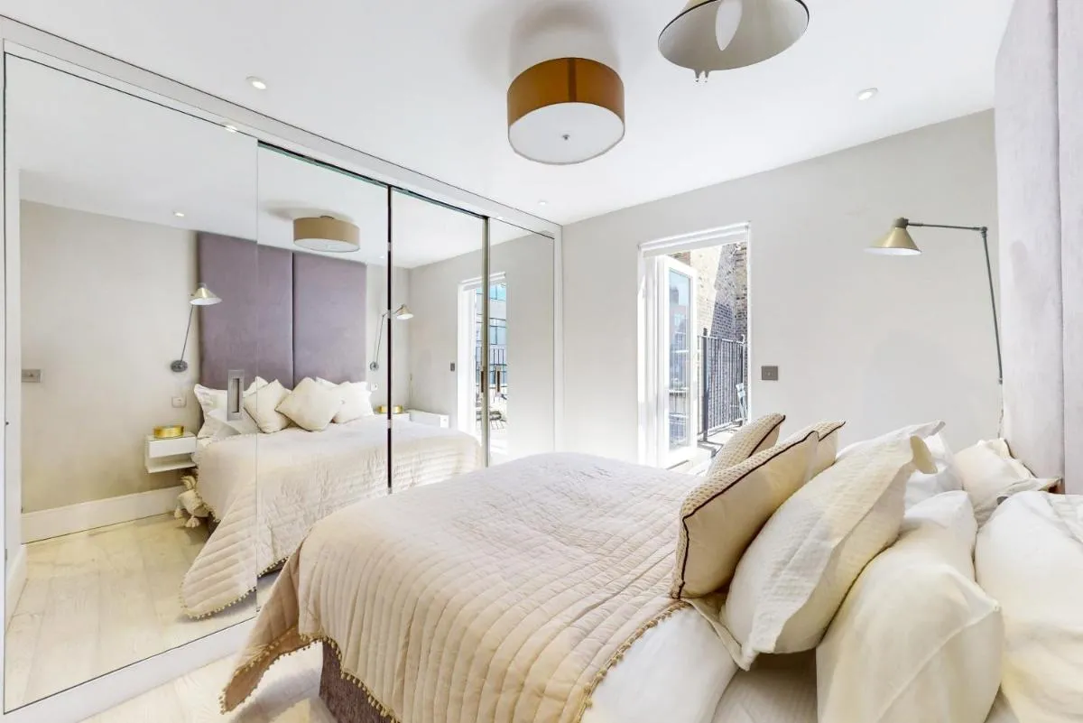 Image 2 of Park Lane Apartments Marylebone
