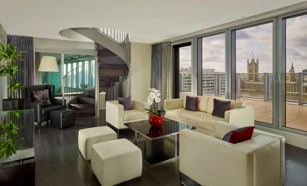 Image 3 of Park Plaza Westminster Bridge London