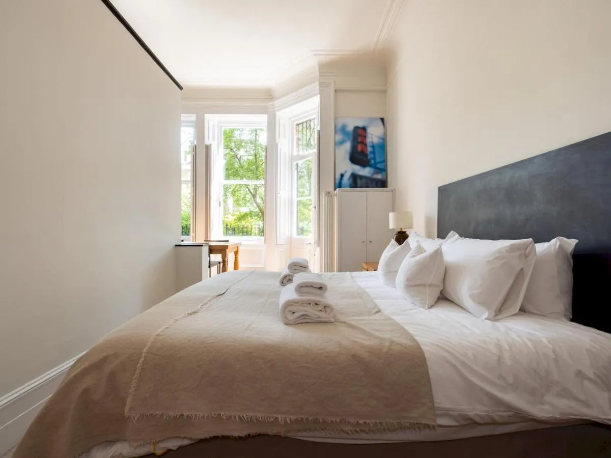 Image 6 of Pass the Keys Gorgeous studio with access to a private garden