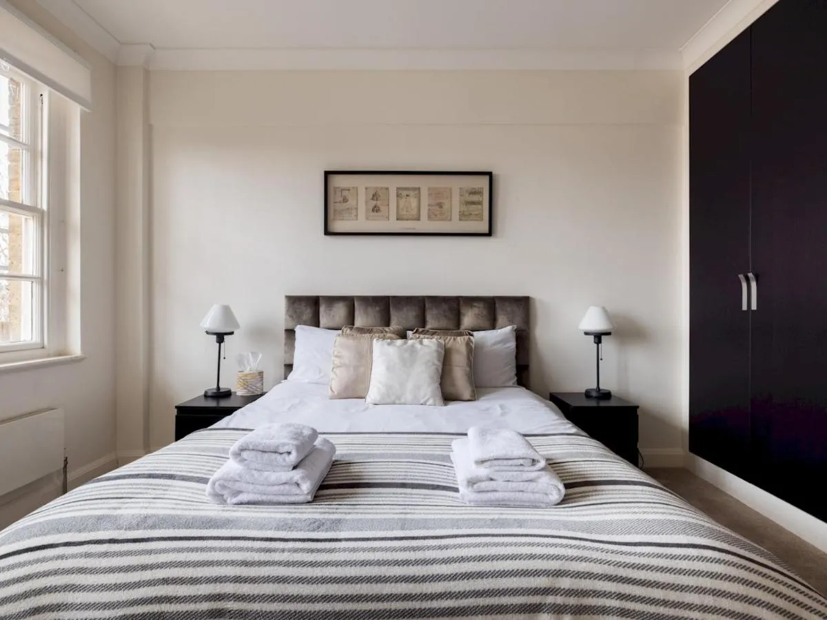 Image 5 of Pass the Keys Spacious 2 bed flat by South Kensington Station