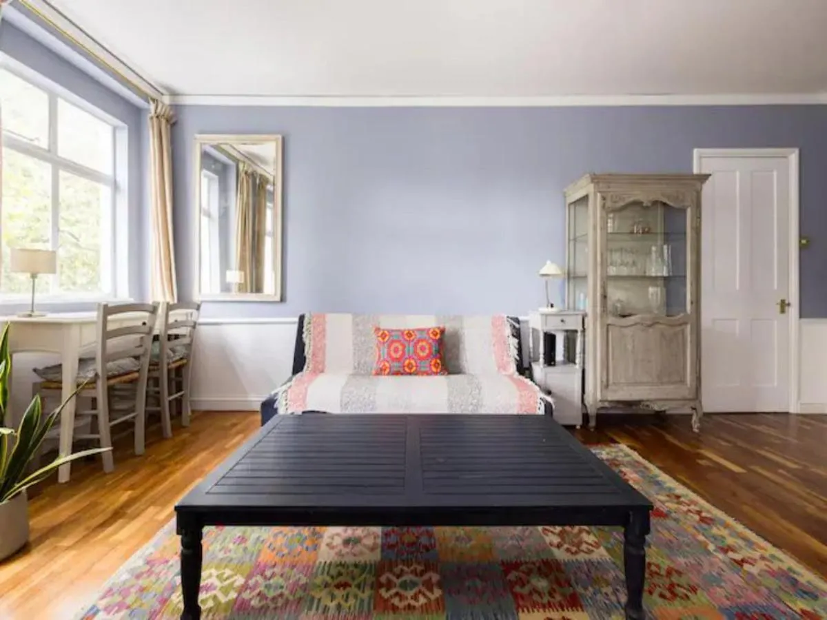 Image 6 of Pass the Keys Spacious and central 2 bedroom flat in Chelsea