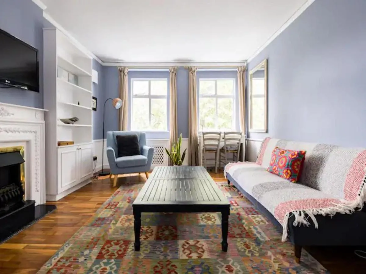 Image 4 of Pass the Keys Spacious and central 2 bedroom flat in Chelsea