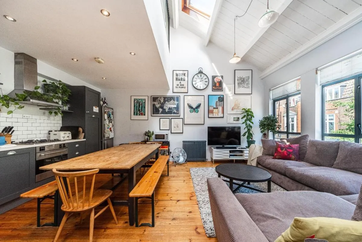 Image 1 of Pass the Keys – Trendy flat with private terrace in Central East London