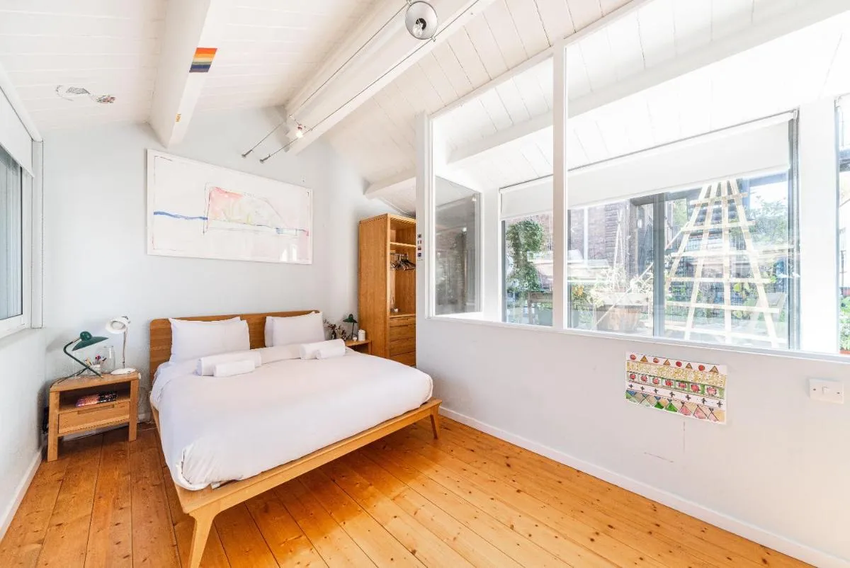 Image 2 of Pass the Keys – Trendy flat with private terrace in Central East London