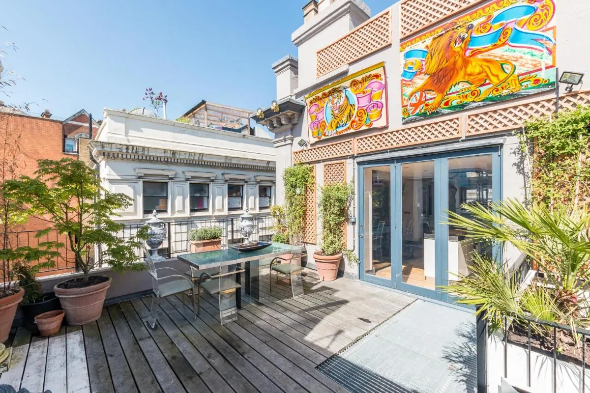 Image 4 of Penthouse
