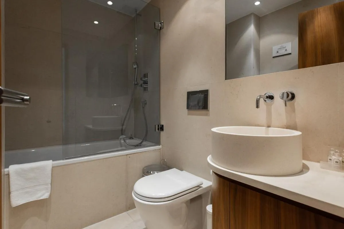 Image 2 of Presidential Apartments Kensington