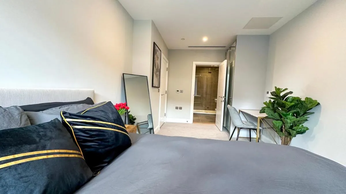 Image 5 of Rare Duplex 2B3B Modern 1GB Wifi – LuxuryLondonStays