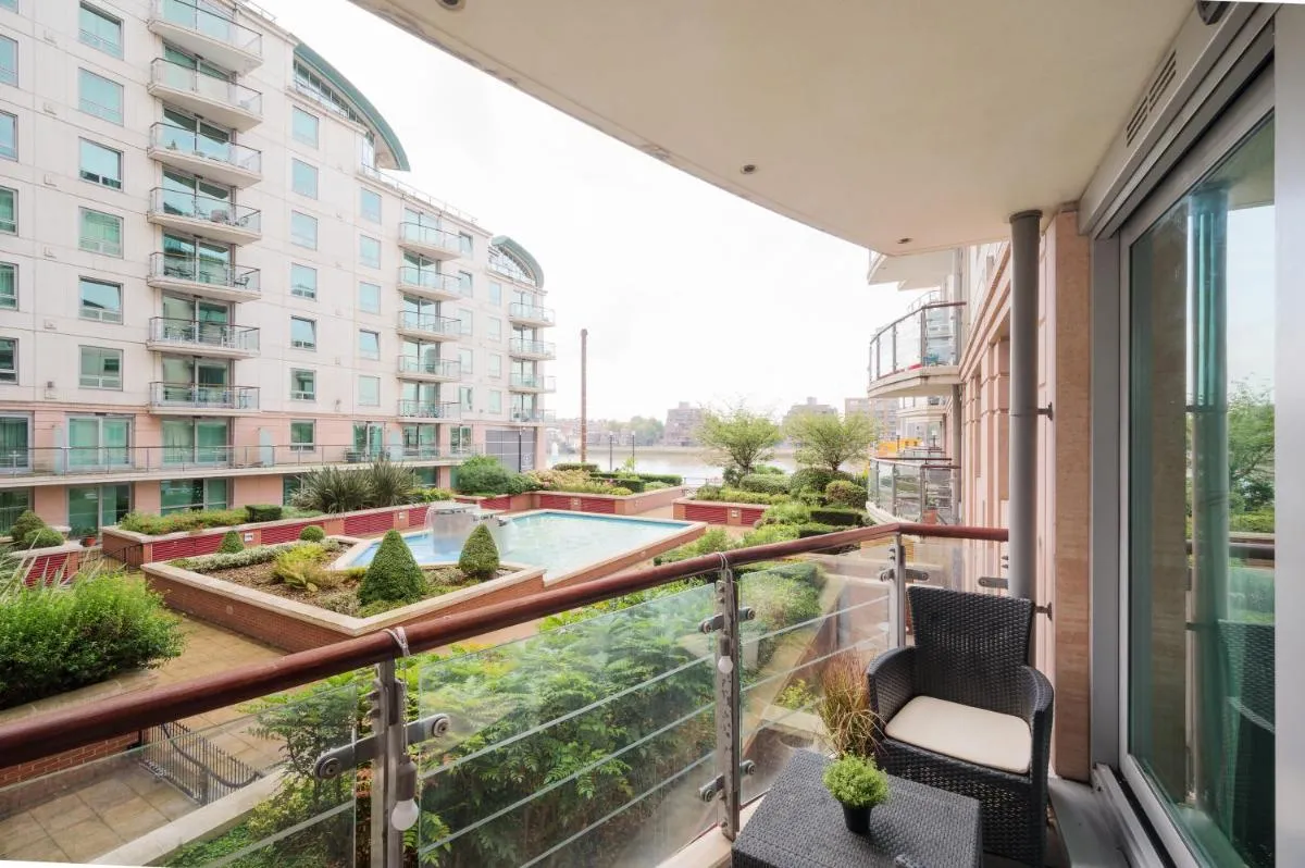 Image 6 of Riverside Balcony Apartments, 10 minutes from Oxford Circus