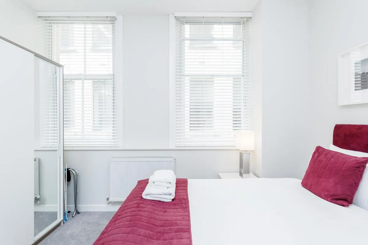 Image 3 of Roomspace Serviced Apartments – Sterling House