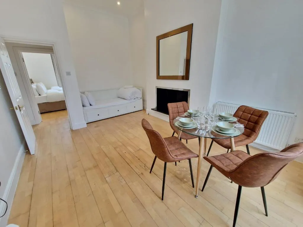 Image of Selfridges Deluxe Apartments