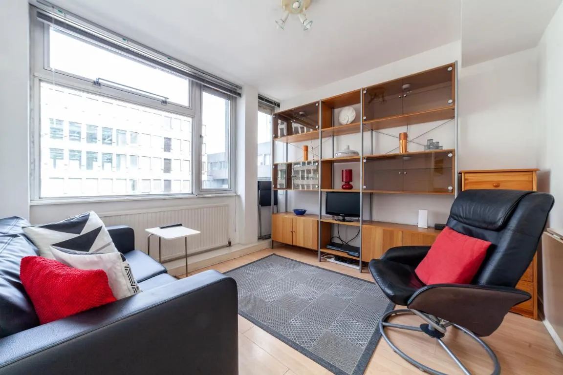 Image of Shiny 1BR Flat in Fitzrovia, 2 min to Tube