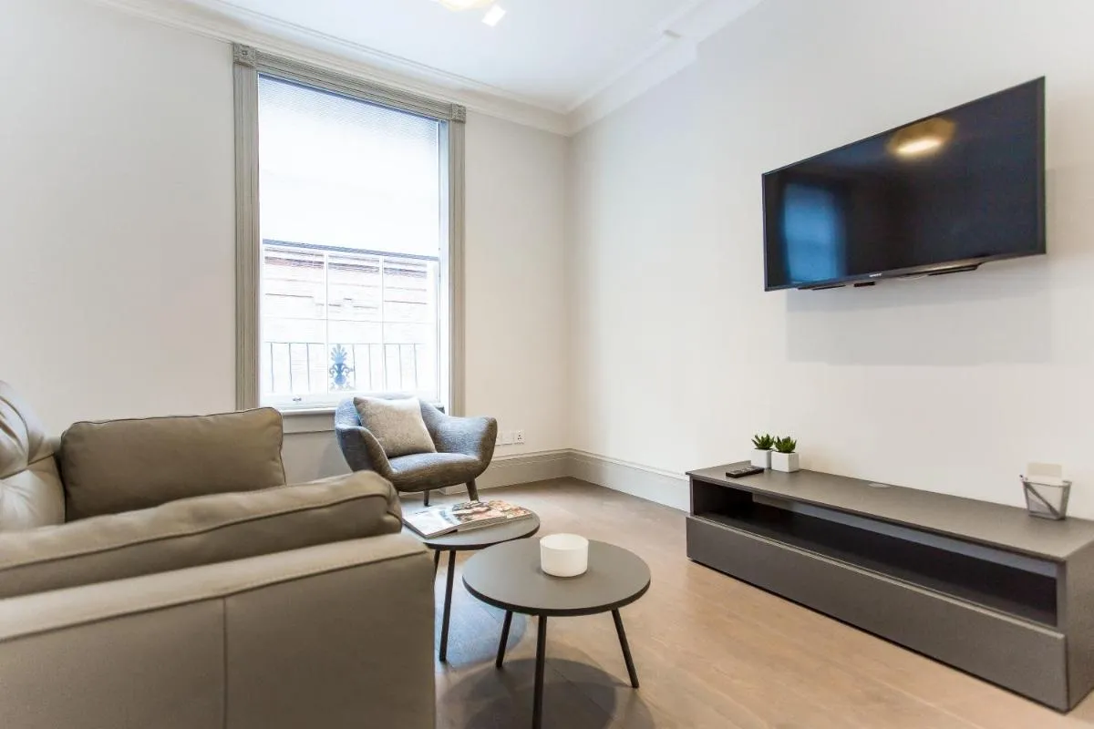 Image 2 of Soho Luxury 1 Bedroom Apartment by Concept Apartments