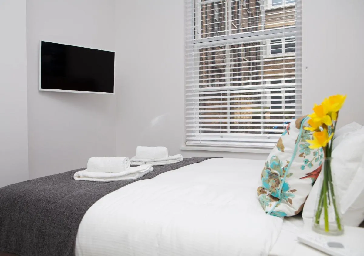 Image 4 of Soho Suites by Indigo Flats