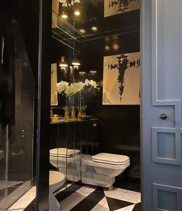 Image 4 of South Ken designer pad