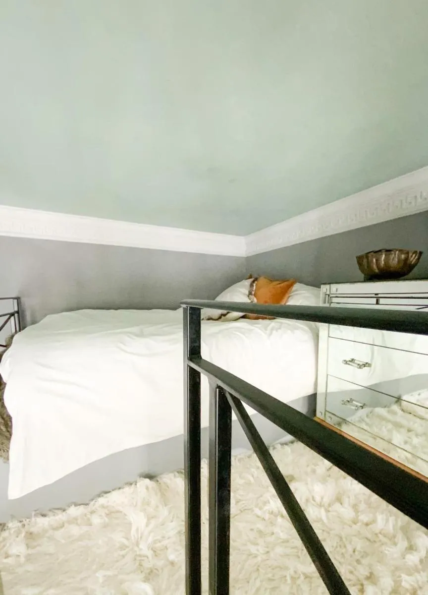 Image 3 of South Ken designer pad