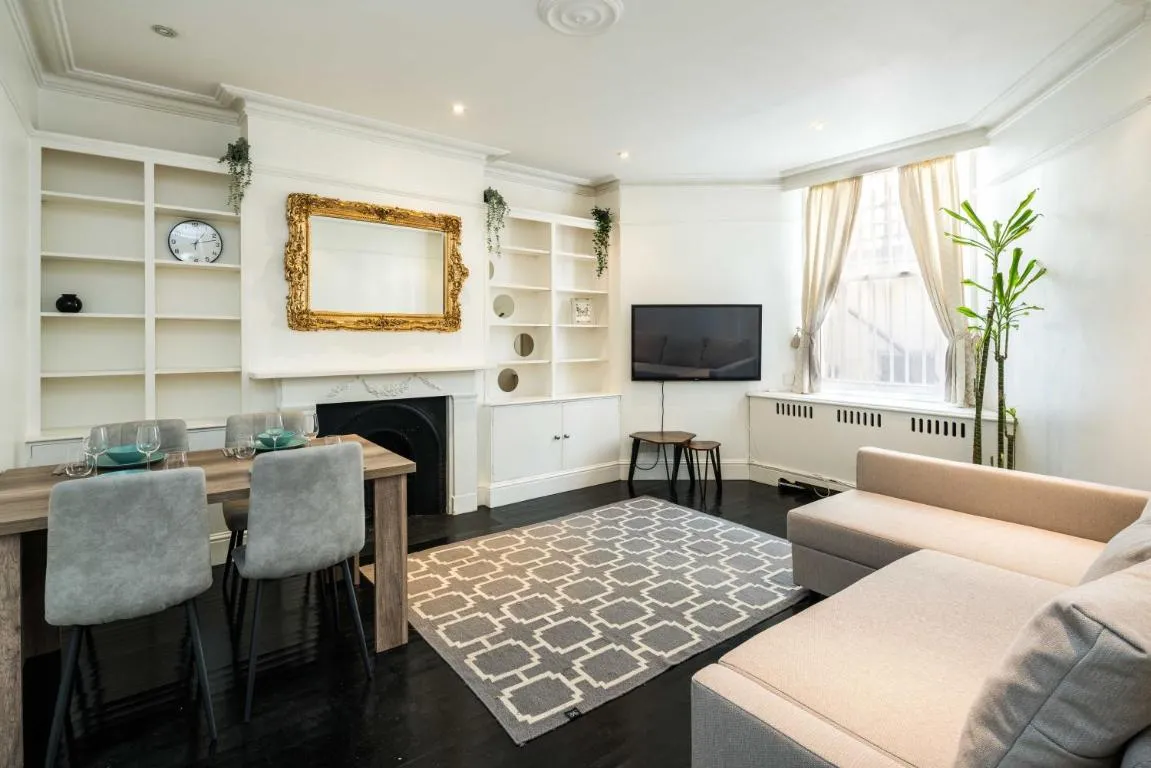 Image of Spacious 1 bedroom / Gloucester Road / Harrods