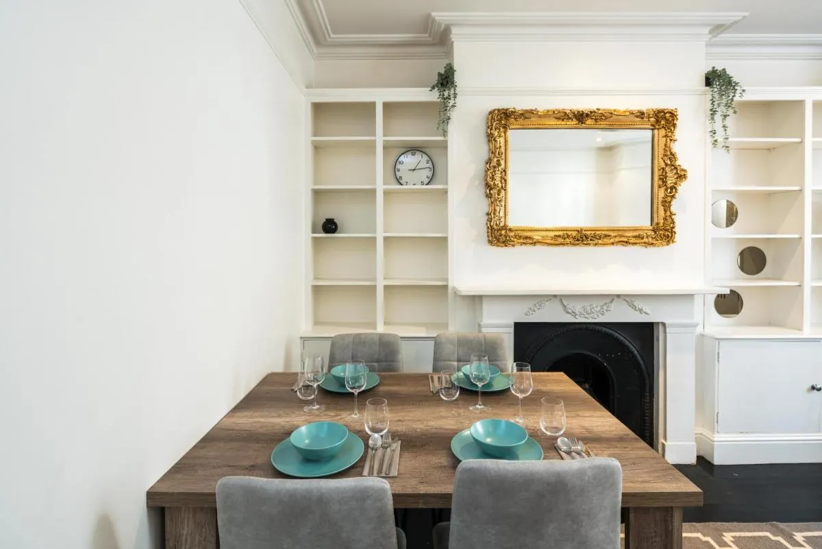 Image 6 of Spacious 1 bedroom / Gloucester Road / Harrods