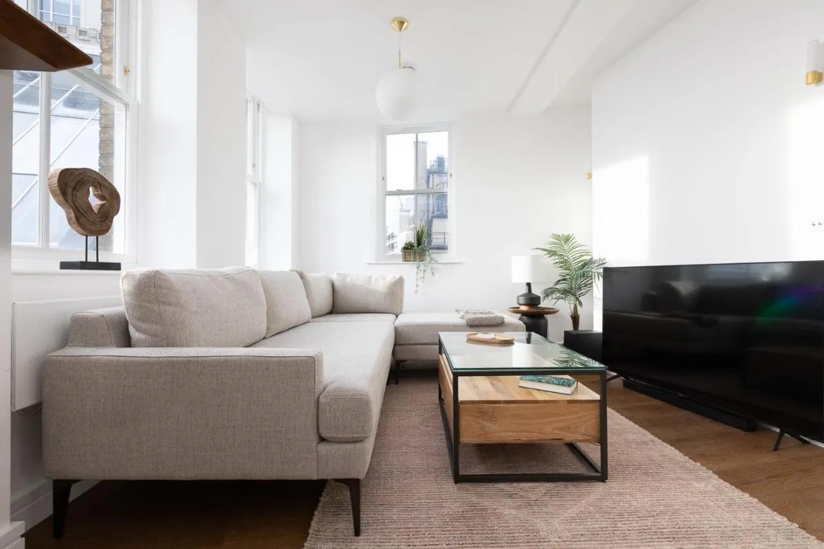 Image 4 of Splendid 2 Bedroom Duplex Holborn london