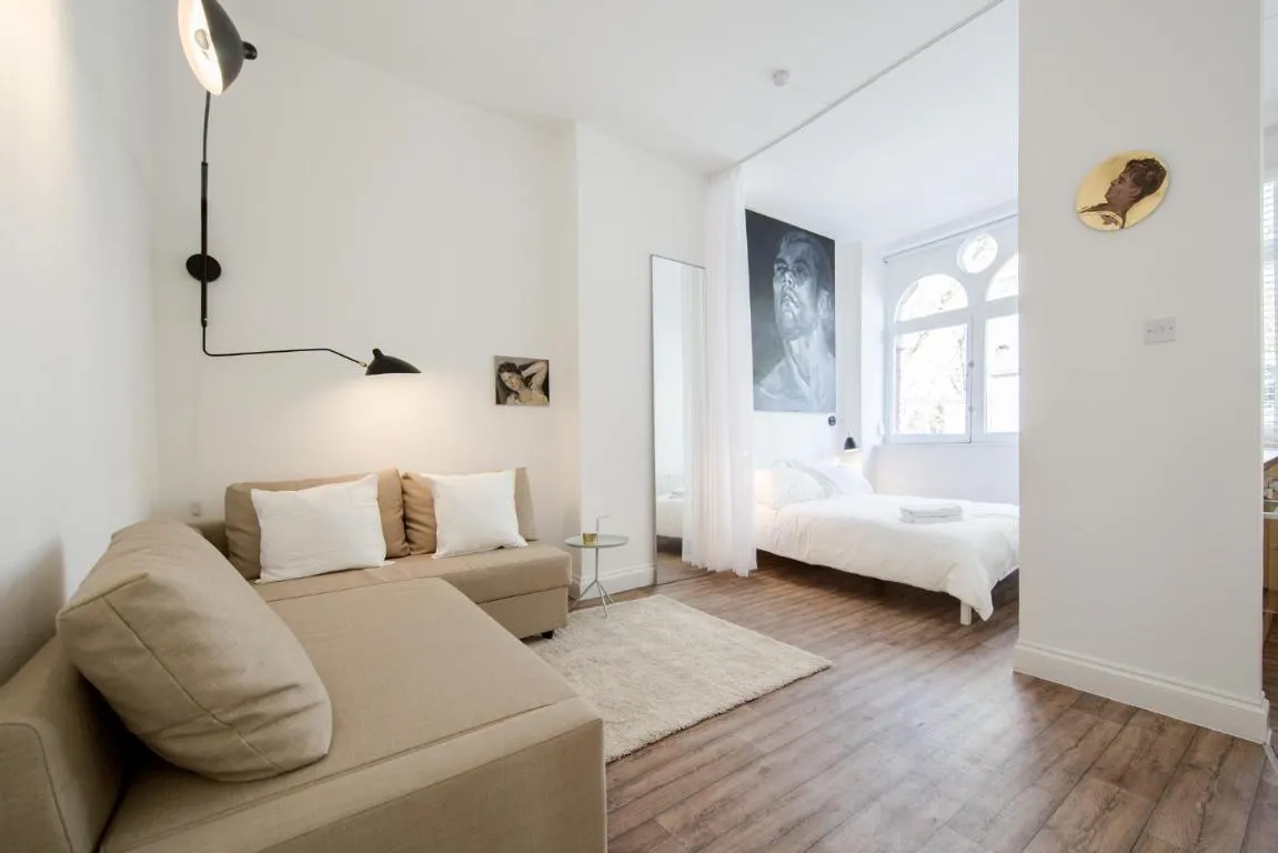 Image of St. Lukes View, Shoreditch, by the Design Traveller