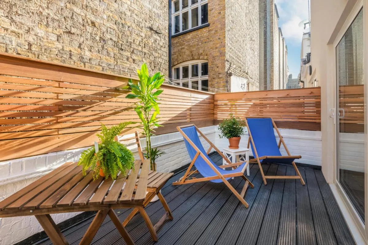 Image 5 of StayLux Kensington