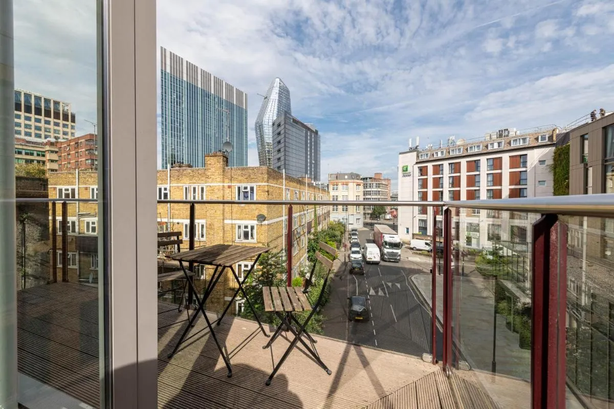 Image 3 of Stayo Apartments Southbank