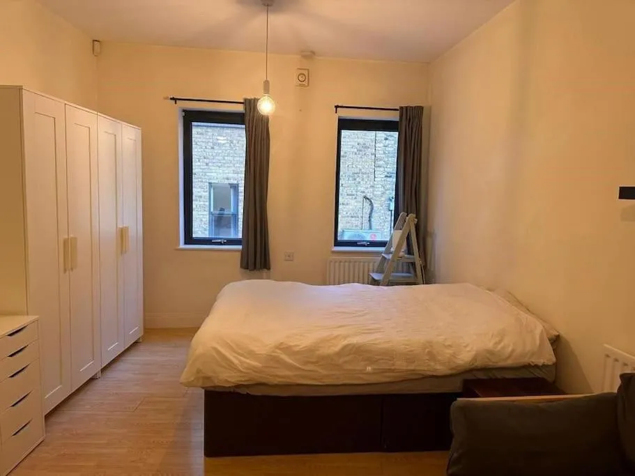 Image 4 of Studio Flat In Central London