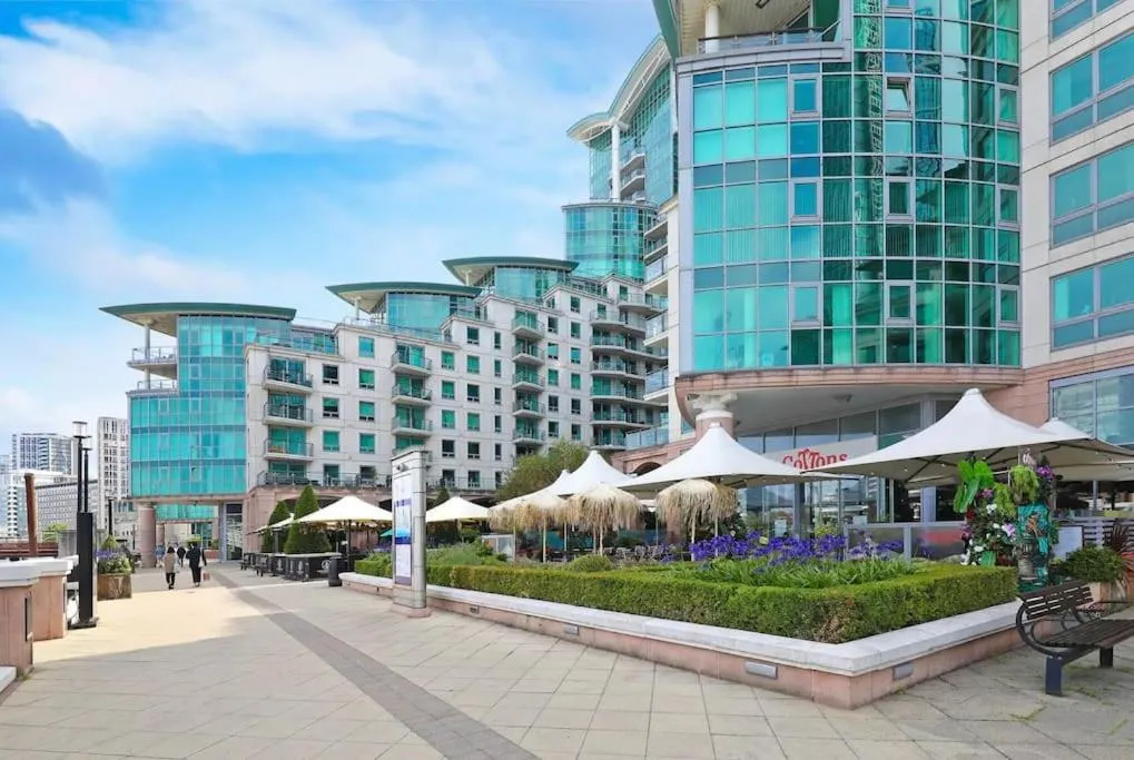 Image 4 of Stunning 2 Bed Thames River View – Central London
