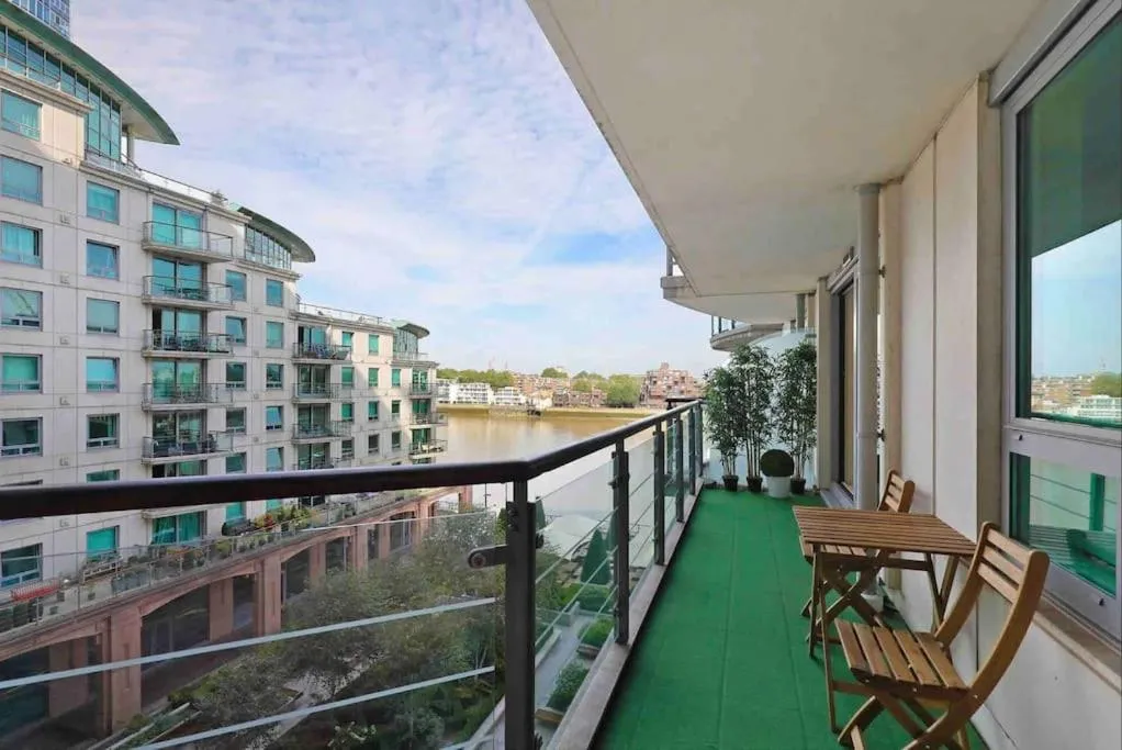 Image of Stunning 2 Bed Thames River View – Central London