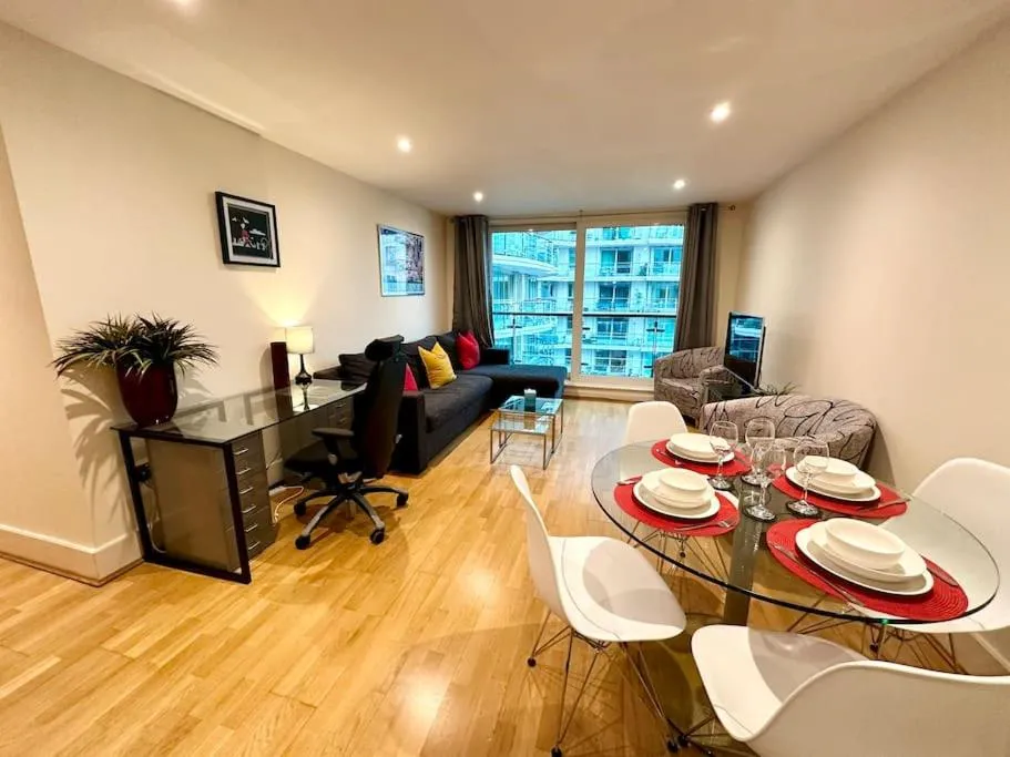 Image 6 of Stunning 2 Bed Thames River View – Central London