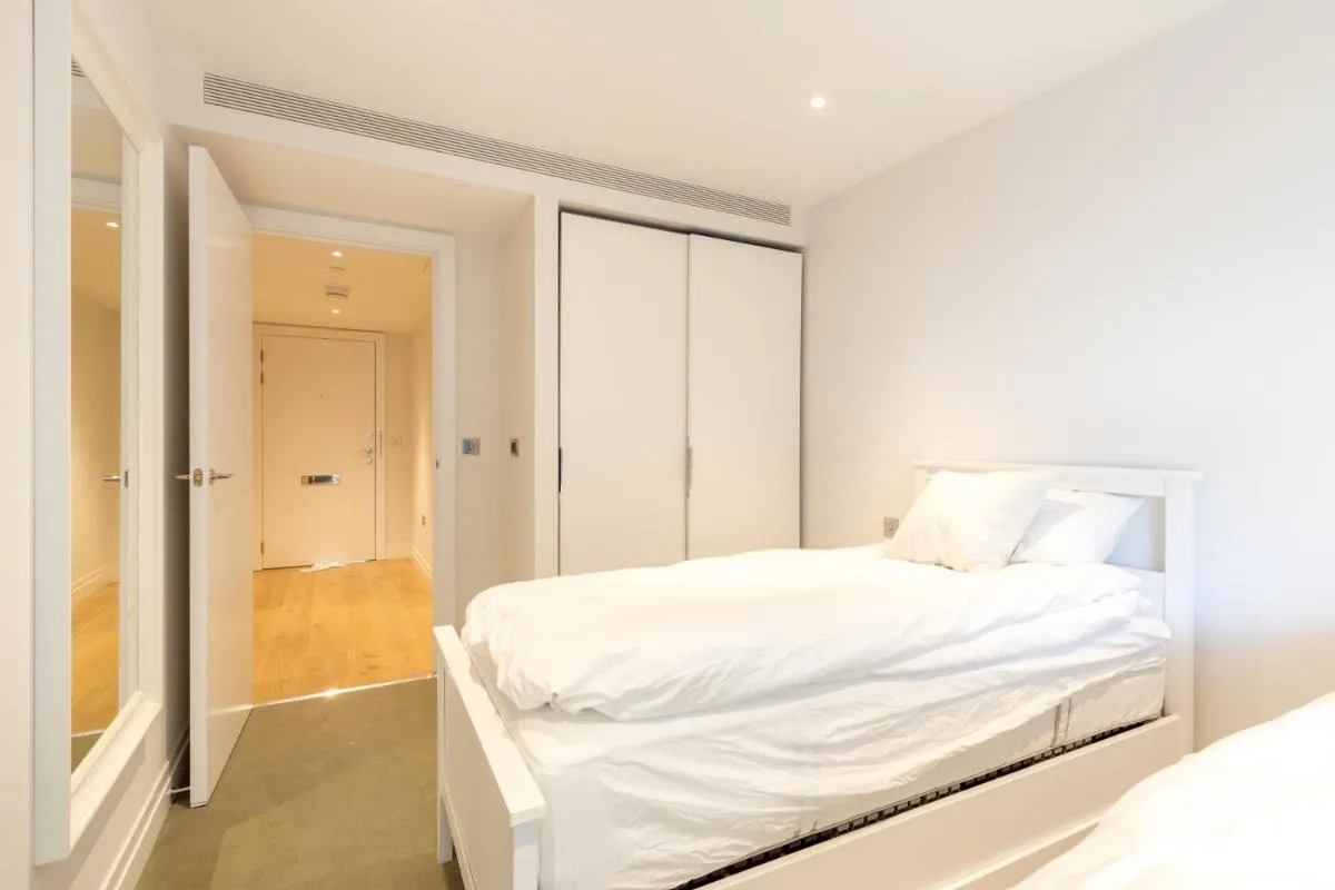 Image 5 of Stylish 2 Bed Flats Near US Embassy