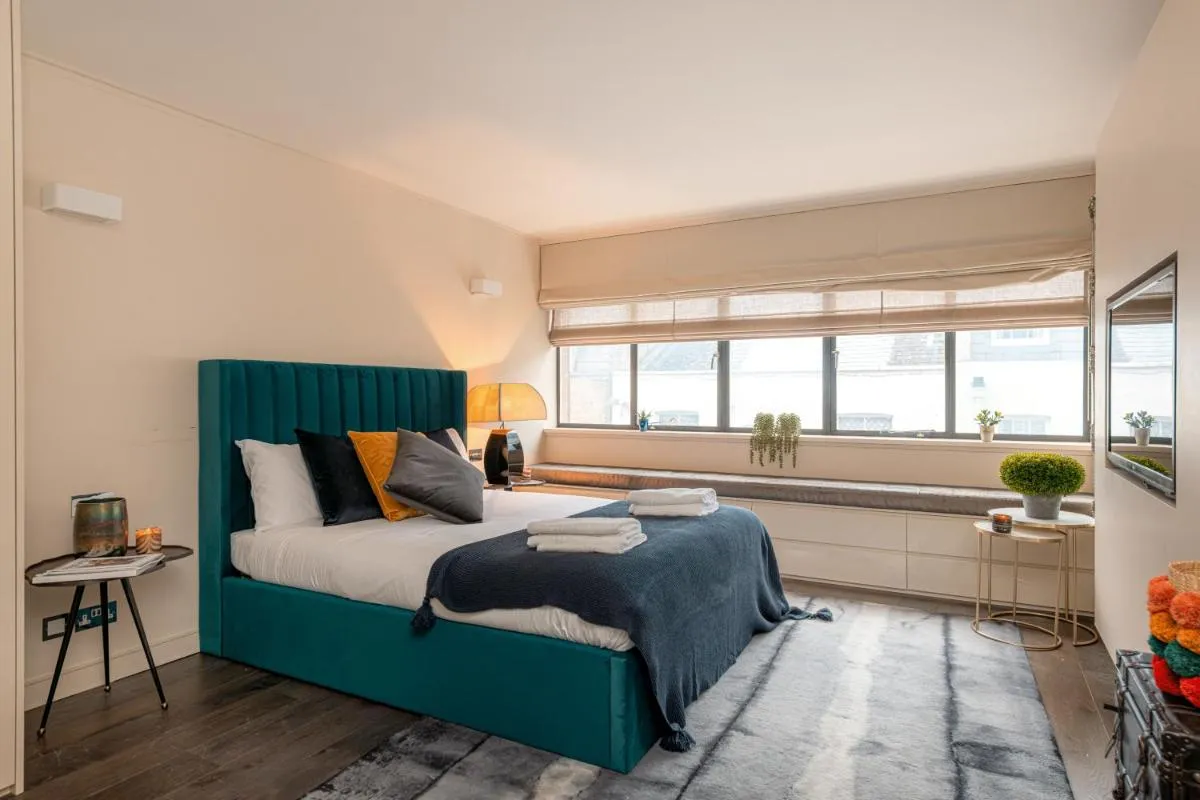 Image 6 of Stylish 3BR House in Belgravia