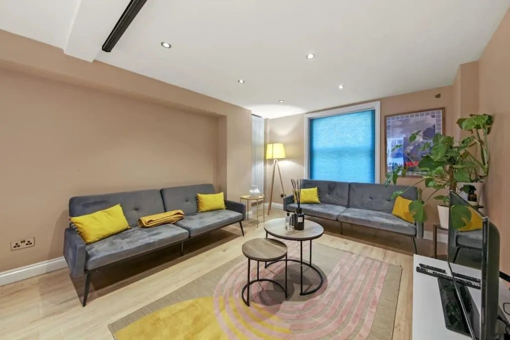 Image 4 of Stylish Apartment in Euston and near Camden with Private Roof Terrace