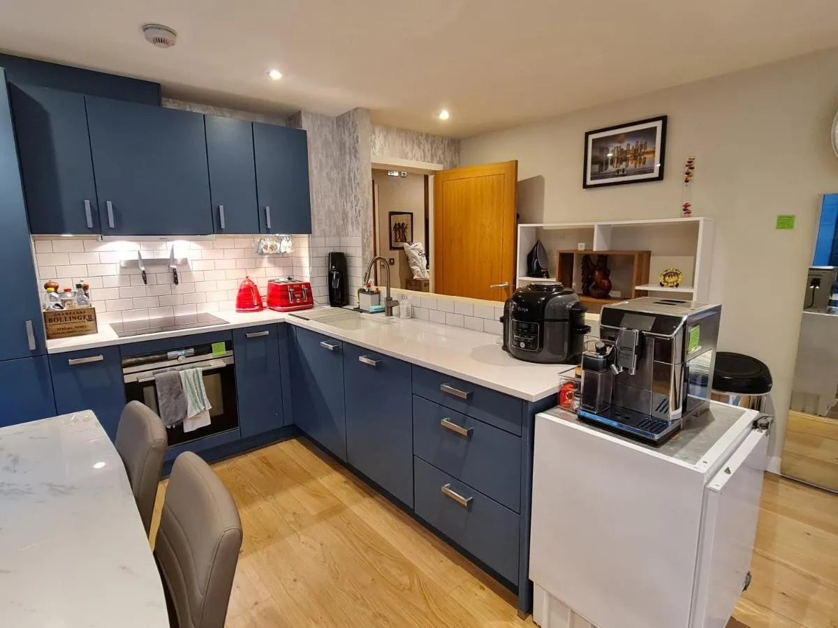 Image 2 of Stylish and Modern 1 Bedroom Apartment in Farringdon