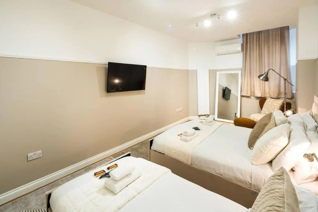 Image 6 of Superb Flat in South Kensington